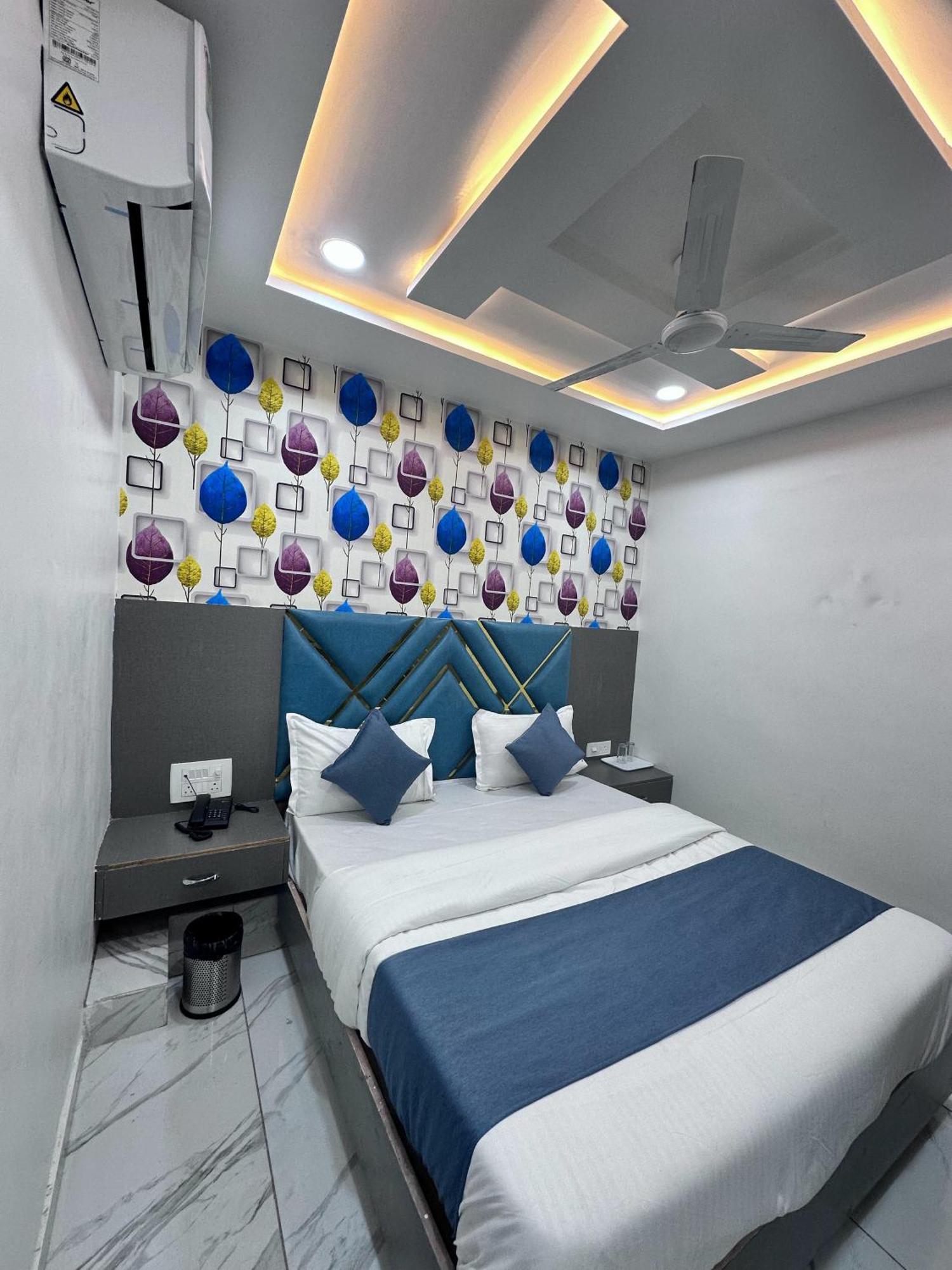 Hotel The Pacific Ahmedabad Airport Eksteriør bilde