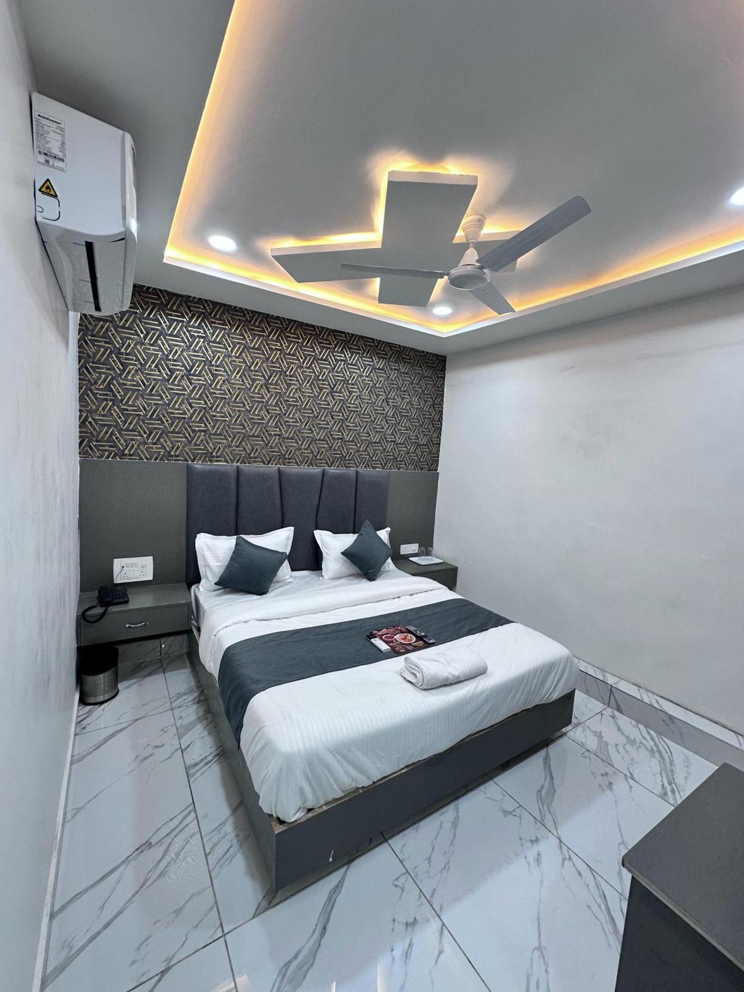 Hotel The Pacific Ahmedabad Airport Eksteriør bilde